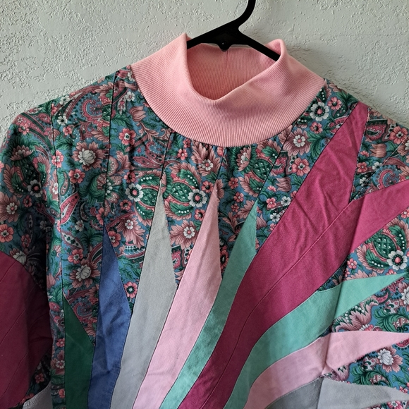Vintage Turtleneck Sweater Pink Floral - Picture 2 of 5